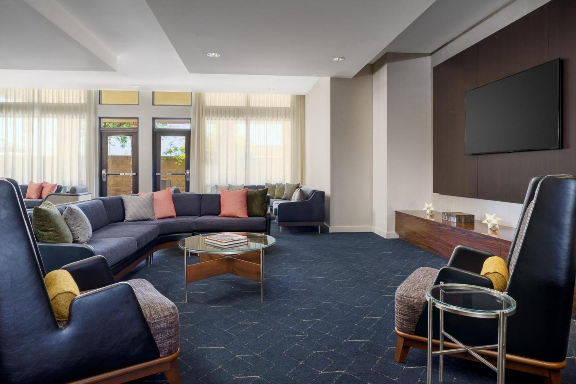 Courtyard By Marriott Phoenix Mesa Gateway Airport Extérieur photo
