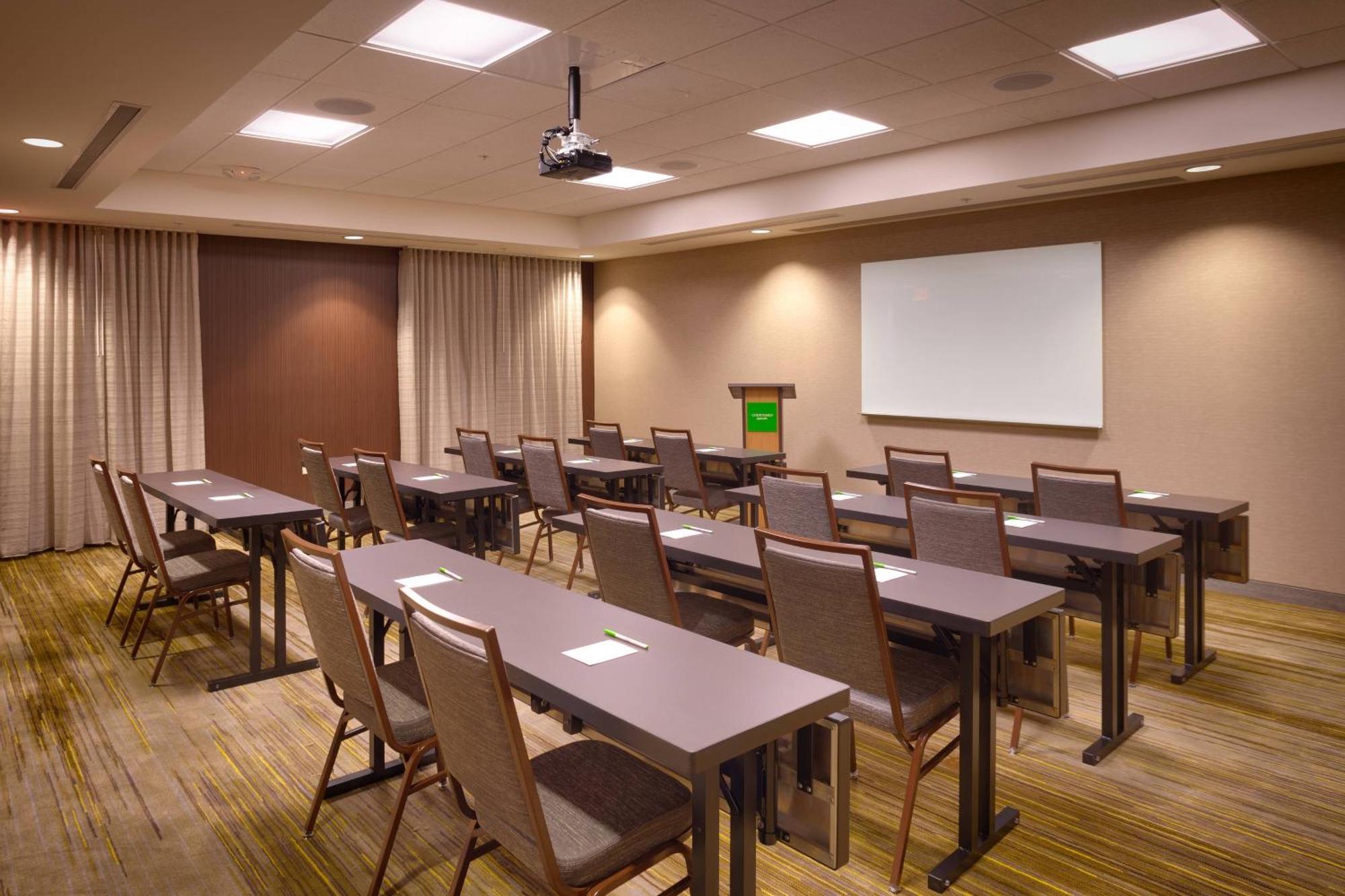 Courtyard By Marriott Phoenix Mesa Gateway Airport Extérieur photo